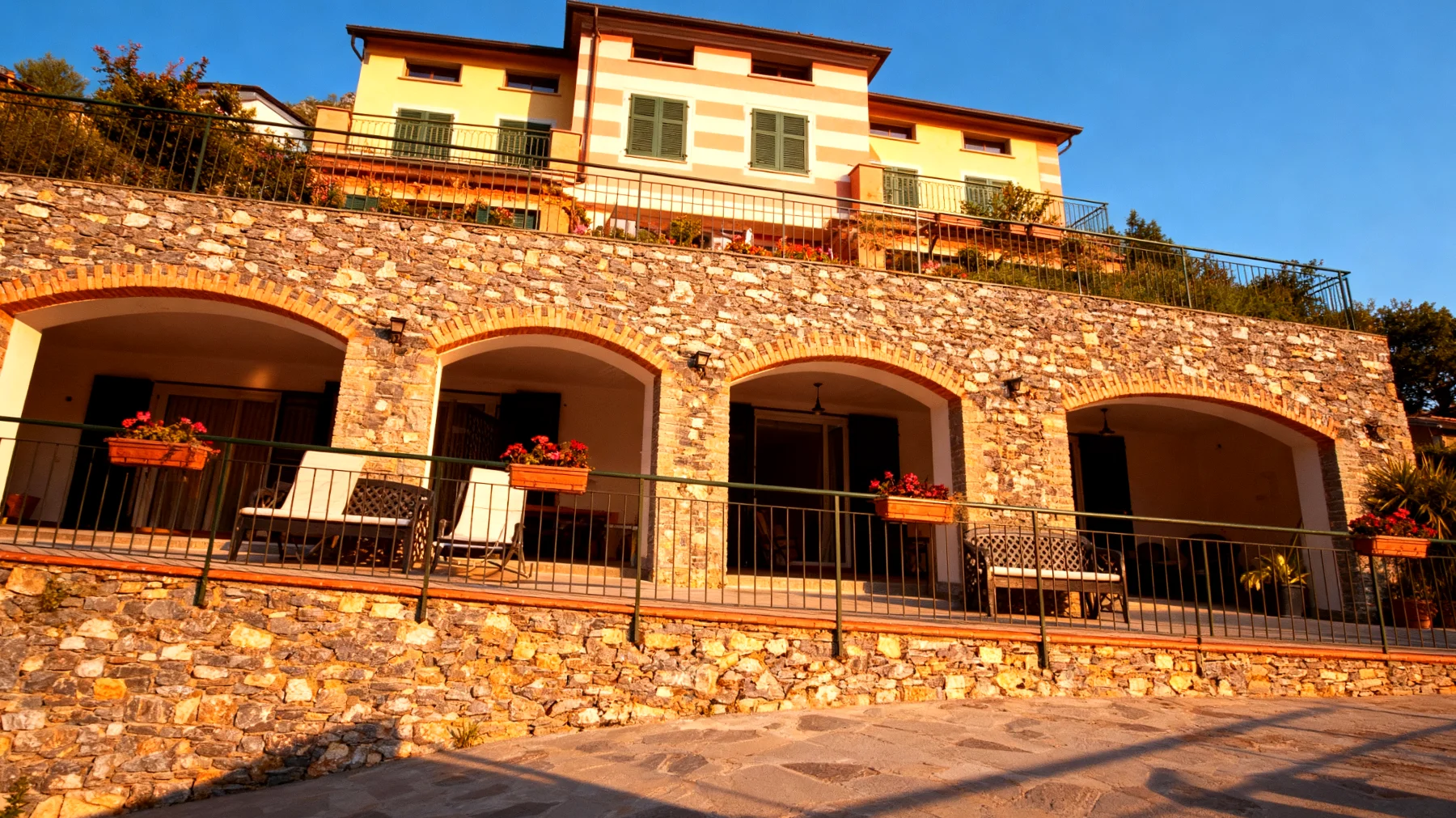 Un posto al sole 2025-12-14T11:00:41.953Z"